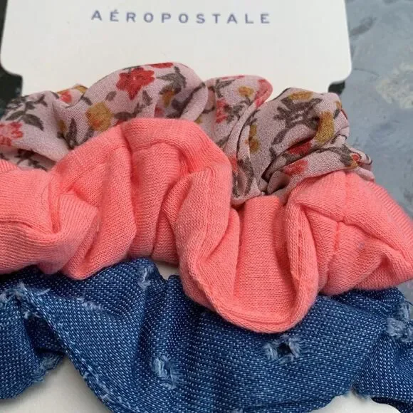 2 Aeropostale three packs scrunchies - Picture 3 of 5